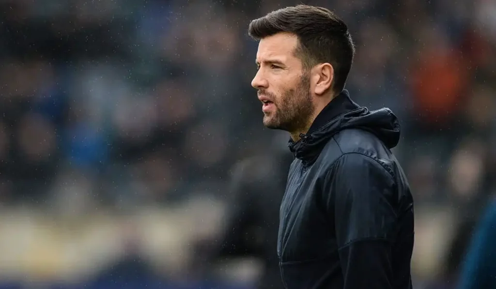 a brian bary mroch 9