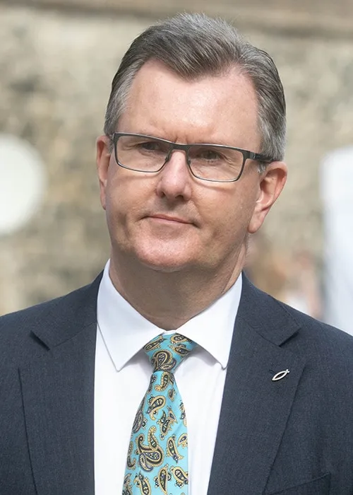 Aontachtach de chuid an DUP Jeffrey Donaldson