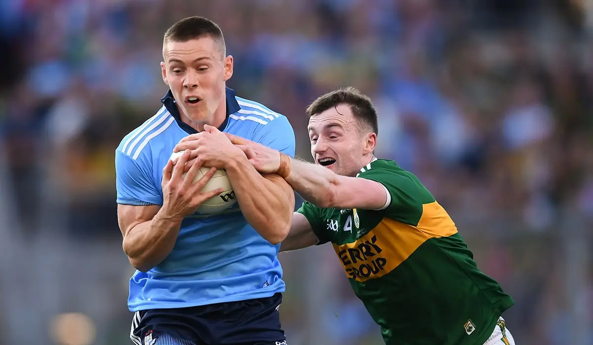 Cluiche míór an CLG: Con O'Callaghan leis an liathróid