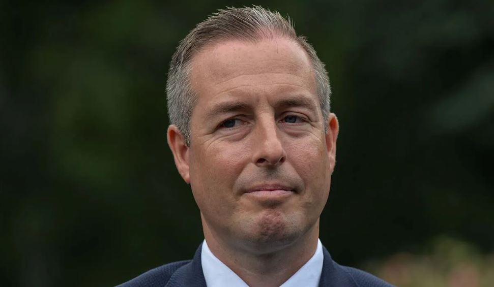 Paul Given ag labhairt Gaeilge