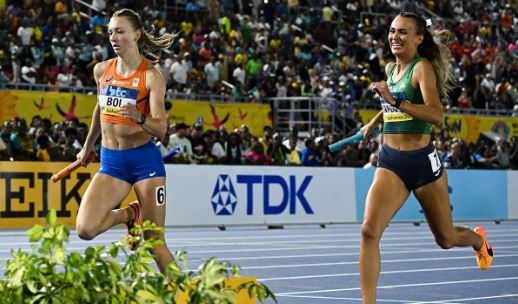 Sharlene Mawdsley le Femke Bol Pic: Erik van Leeuwen/Sportsfile