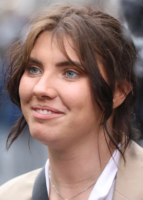 
Natasha O’Brien ag labhairt amach do na mná