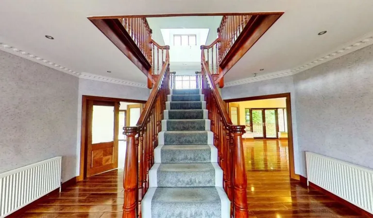 Teach Daniel Kinahan