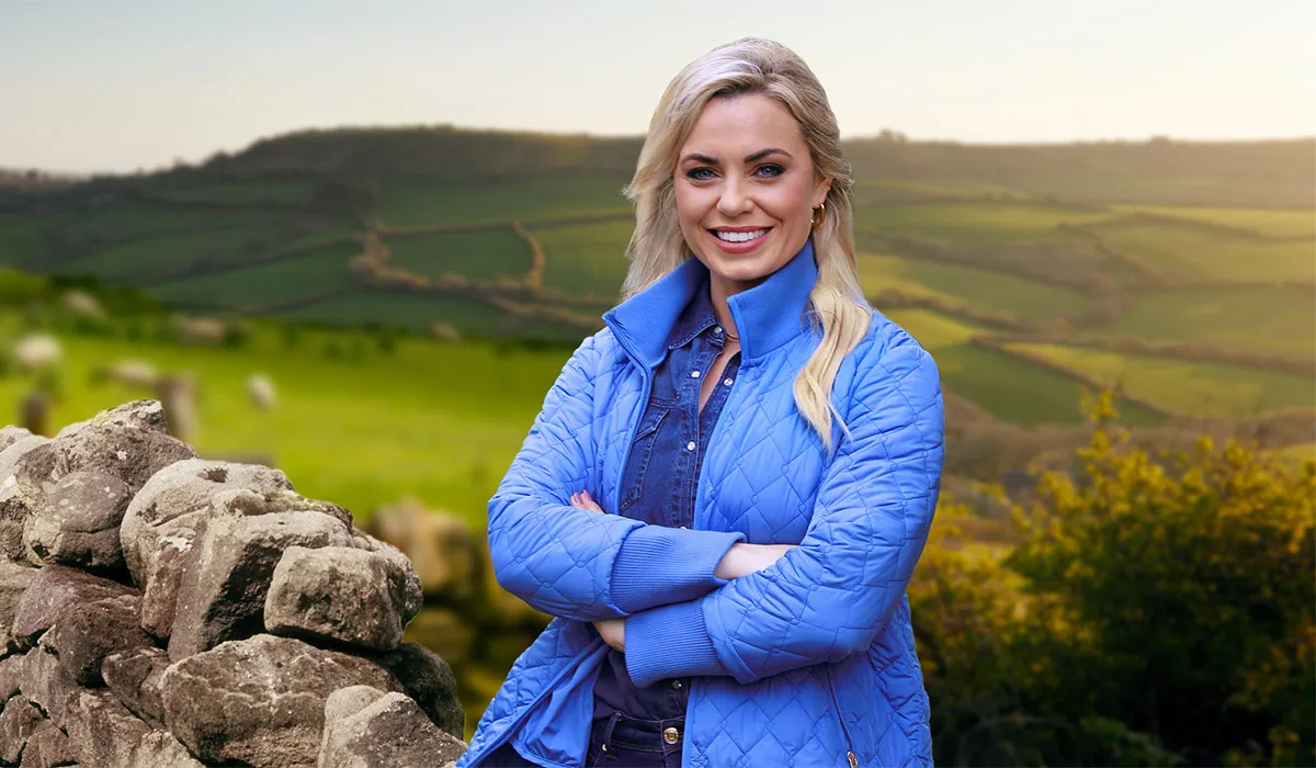 Anna Geary ar Love in the Country