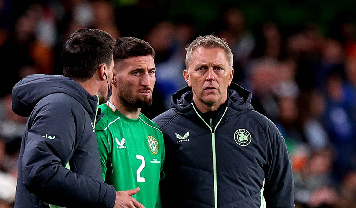 Labhair Hallgrimsson faoi shíceolaí spóirt a thabhairt isteach don fhoireann, rud atá coitianta i measc na gclubanna móra anois.