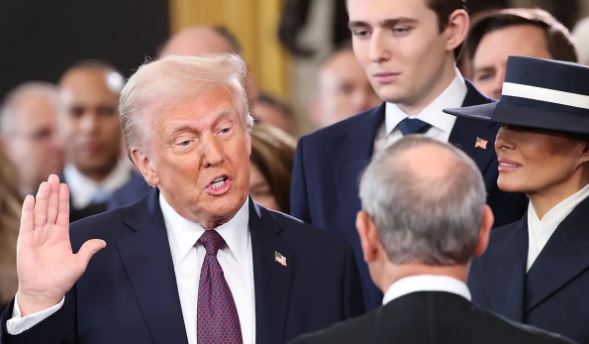 Donald Trump i gceannas ar na Stáit Aontaithe