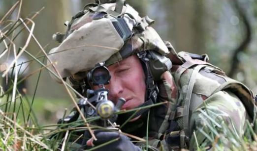Tá an Rialtas ag réiteach an bhealaigh do shaighdiúirí Éireannacha a imscaradh mar choimeádaithe síochána san Úcráin