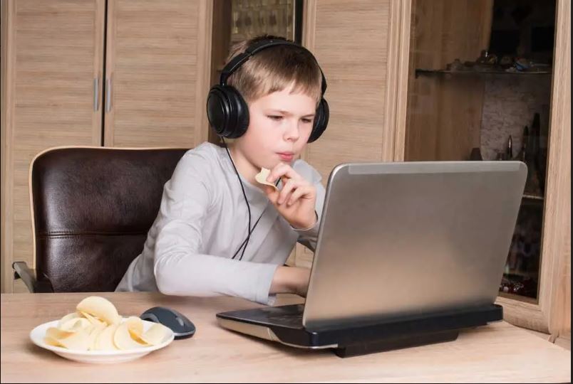 Rinne an taighde scrúdú ar 2,217 naíonán