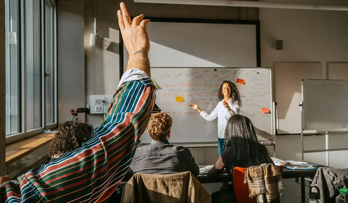 Tá níos mó mac léinn ag éirí níos míshláintiúla 