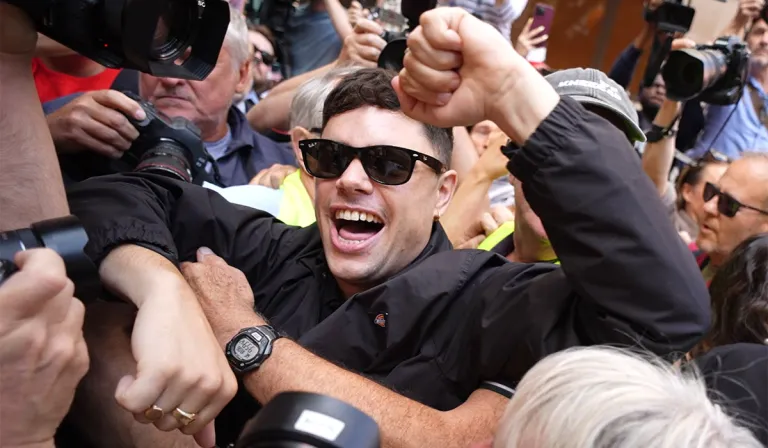 Móglaí Bap. Naoise Ó Cairealláin