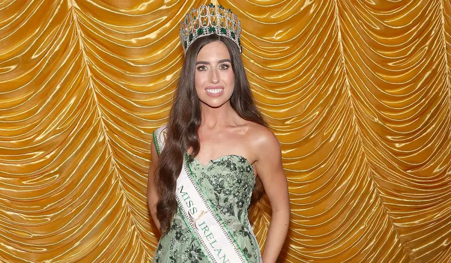 Miss Ireland nua Caoimhe Kenny