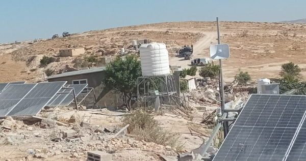 Díbríodh Ms Björk maidin Dé Luain ach bhí Ms Ní Mhurchú ag troid go láidir i gcoinne an ordaithe díbeartha