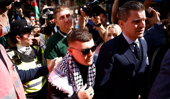 kneecap mochara court feat 1