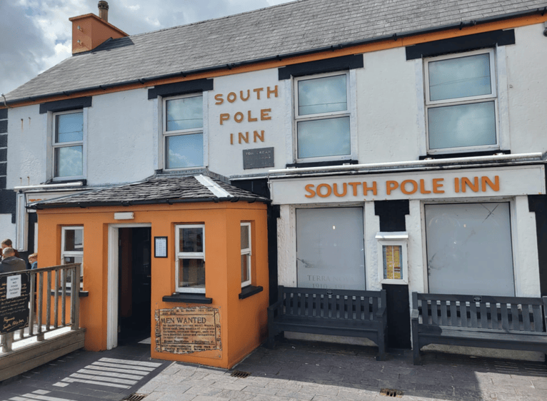 Teach tábhairne Tom Crean