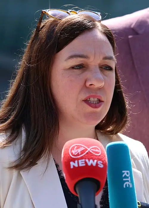 Urlabhraí oideachais na nDaonlathaithe Sóisialta, Jen Cummins