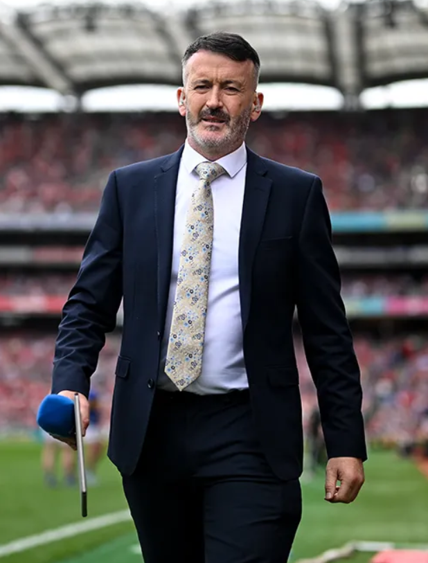 Dónal Óg Cusack ag obair ar an gCluiche Ceannais na hÉireann 2025. Pictiúr: Stephen McCarthy/Sportsfile