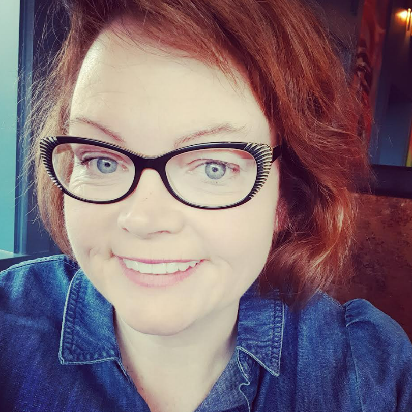 Ceardlanna scéalaíochta le scríbhneoir Alison Ní Mháirtín