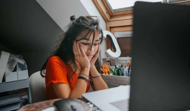 Beidh treoracha ar fáil chun sonraí do chomhaid CAO a sheiceáil