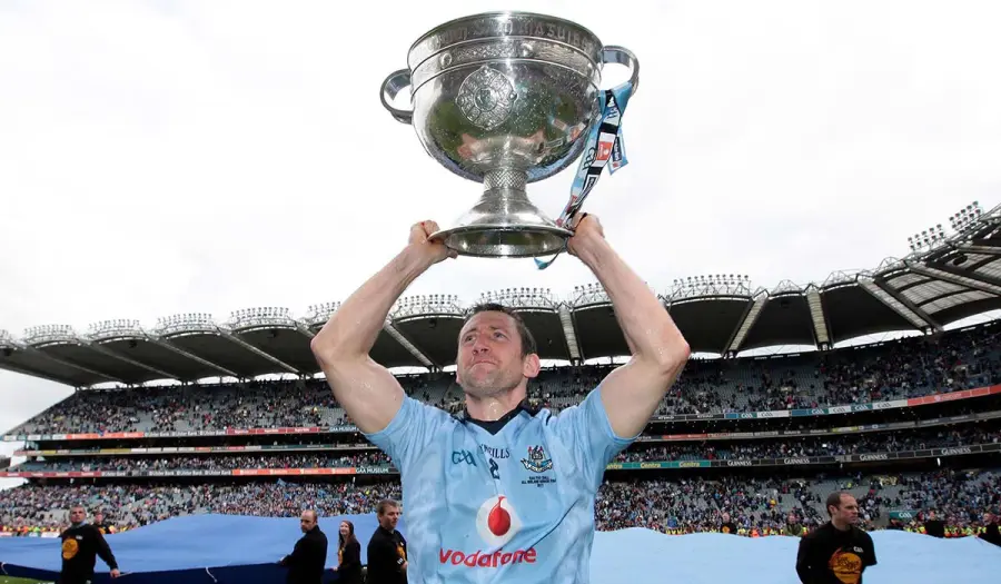 Denis Bastick le Sam