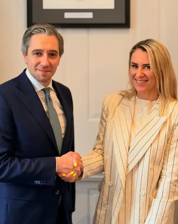 Evanne Ni Chuilinn agus Simon Harris Instagram