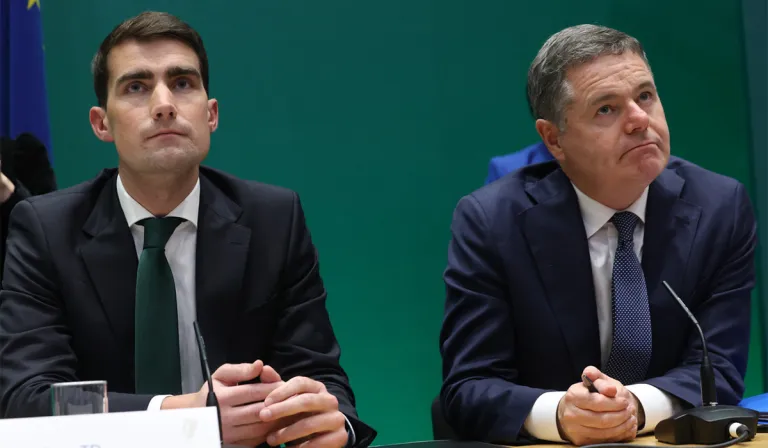 Pointí imní sa Bhuiséad le Jack Chambers agus Paschal Donohoe