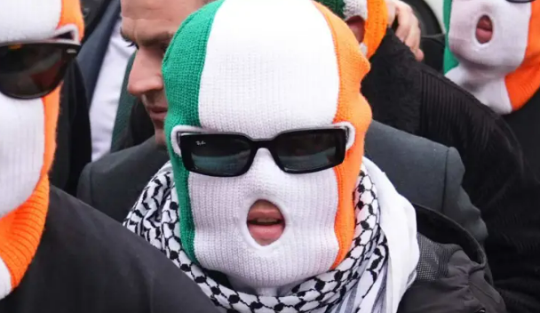 Mo Chara mar DJ Provaí