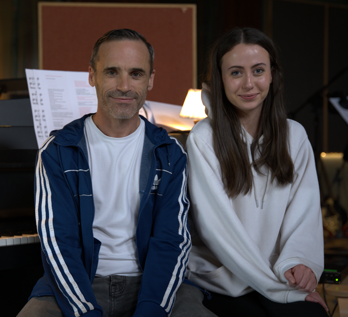 Darach Ó Dubháin agus Ella Nic Dhomhnaill