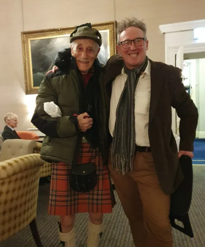 Pat agus Martin. The Home Share.