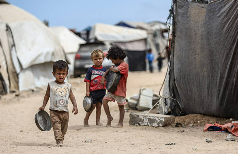 Tá dóchas ann do na páistí atá ina gcónaí i nGaza