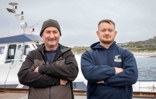 Ó Mhuir Go Tír ar TG4: Enda Ó Flatharta & Ciaran Ó Flatharta