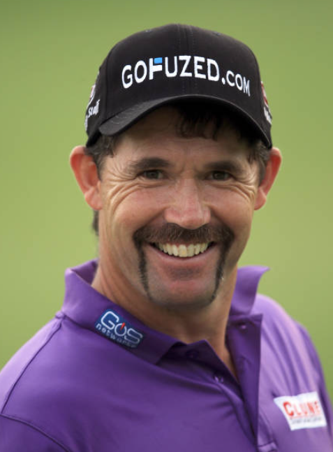 Bíonn Pádraig Harrington ina thacadóir de chuid Movember