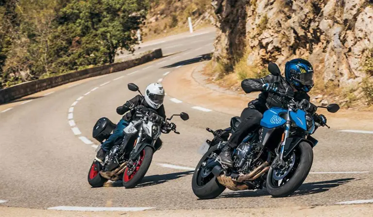 Is céim chun cinn é seo ón Yamaha MT-07,