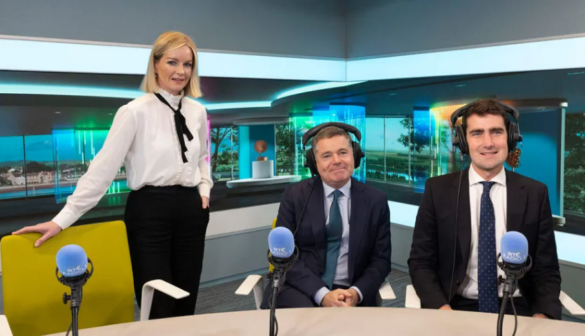 Claire Byrne Paschal Donohue TD agus Jack Chambers TD. Pictiur Sam BoalCollinsPhotos