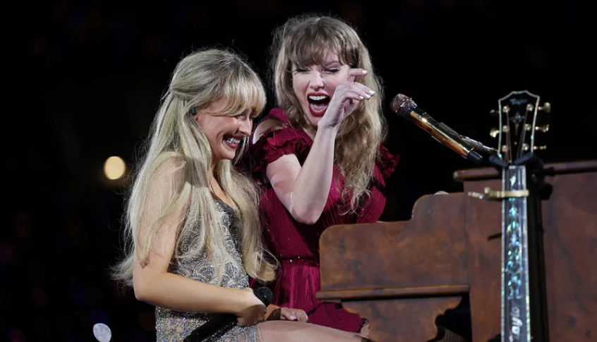 Sabrina Carpenter agus Taylor Swift. Pictiur Don Arnold TAS24 Getty Images ar son TAS Rights Management