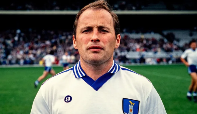 Roimh chluiche leathcheannais Chraobhchomórtas Peile Sinsearach na hÉireann in 1988. Pictiúr: Ray McManus/Sportsfile