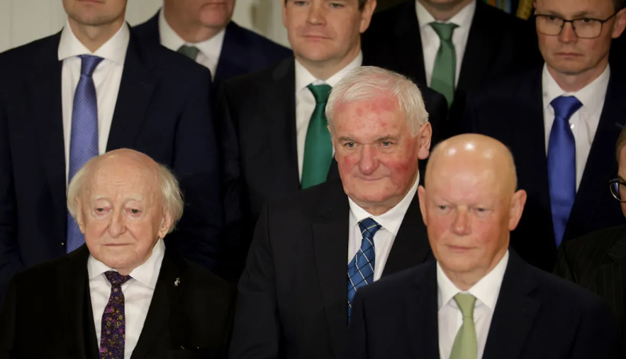 Iar-Uachtarán Micheál D Ó hUigínn agu iar-taoiseach Bertie Ahern
