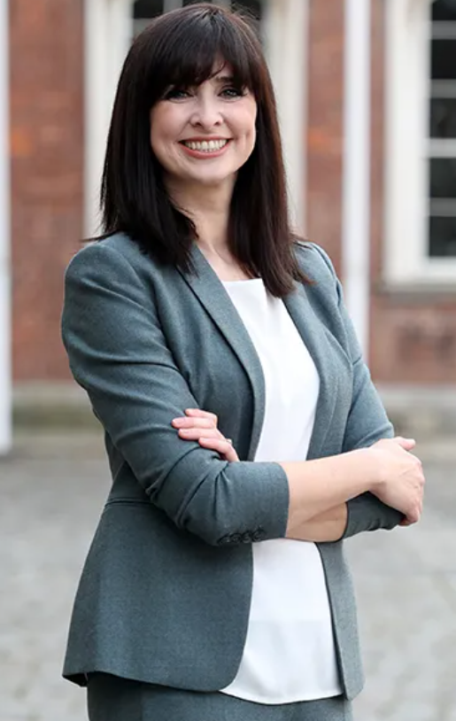 Dr Aoibhinn Ní Shúilleabháin