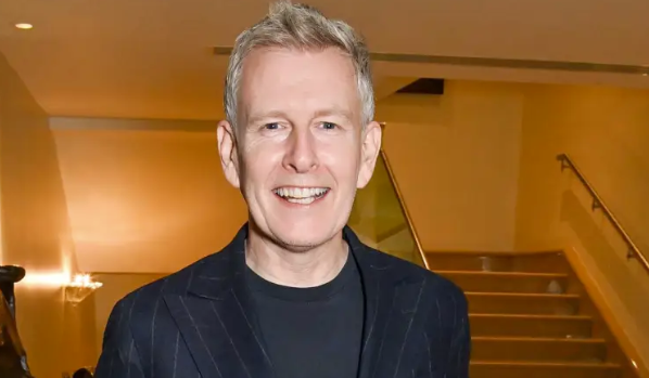 Rinne an saineolaí bagairtí ar Patrick Kielty freisin