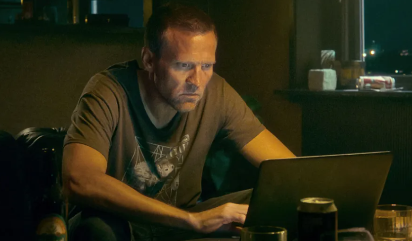 Detective Hole. Pictiur Netfix 2