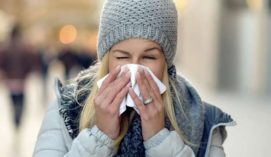 Tugadh comhairle do dhaoine a bhfuil an baol is airde deacrachtaí acu a vacsaín fliú a fháil ag an HSE