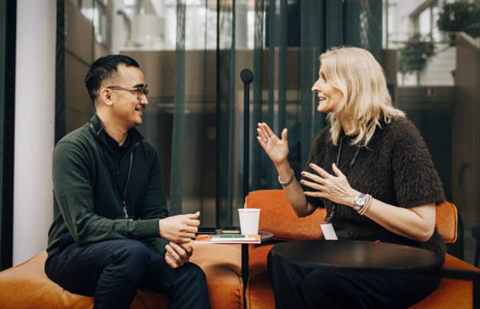 Dúirt feidhmeannaigh fhógraíochta gur chuir píosa amháin eolais iontas orthu. Is é sin go bhfuil súil ag an bpobal le ‘nasc cultúrtha dílis i bhfeachtais Gaeilge’