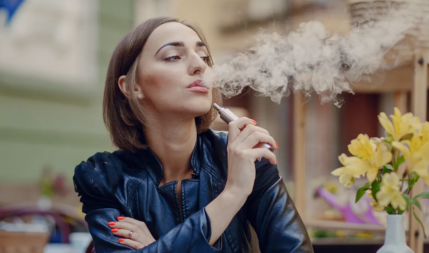 D’fhéadfadh déagóirí a a mbíonn ag vápáil dul in aois deich mbliana níos tapúla