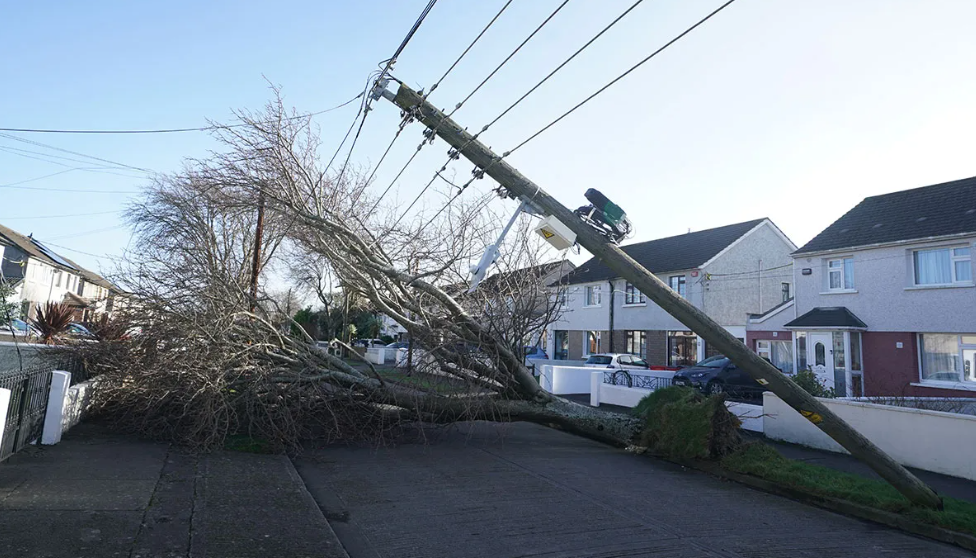 Stoirm Eowyn. Pictiur Brian Lawless PA Wire 1