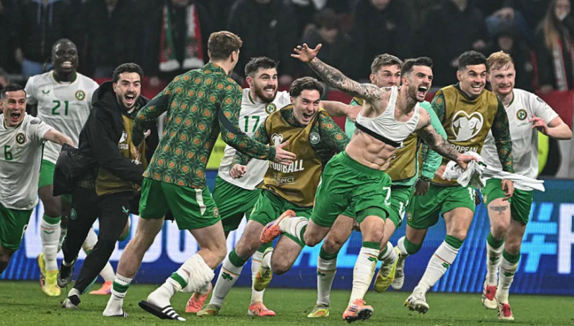 Troy Parrott. Pictiur ATTILA KISBENEDEKAFP tri Getty Images