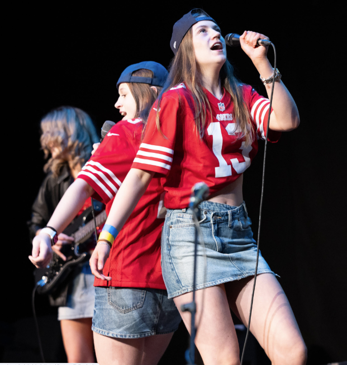 Na harmónacha: Coláiste Íde, An Daingean