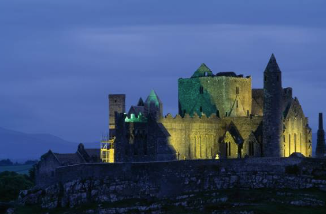 Carraig Phádraig (Rock of Cashel)