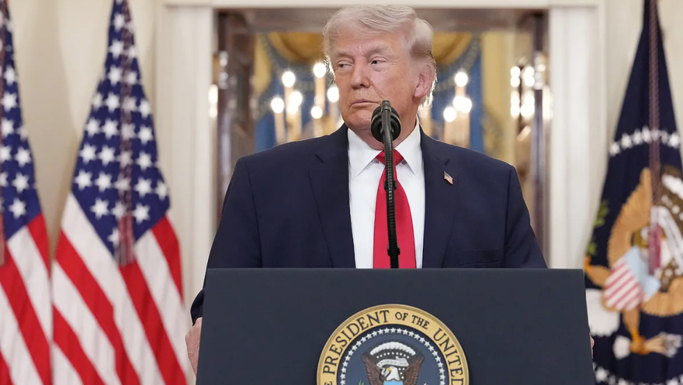 Tá fianaise an CIA ag teacht salach ar a bhfuil ráite ag Donald Trump faoin Iaráin