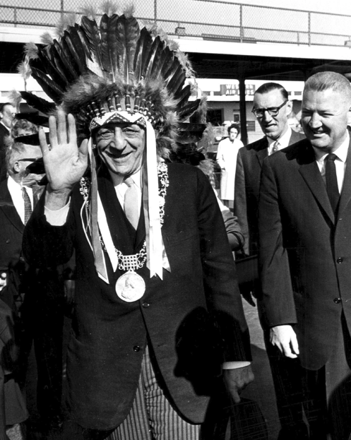 Robert Briscoe mar 'Sioux Chief' sna Stáin Aontaithe i 1962