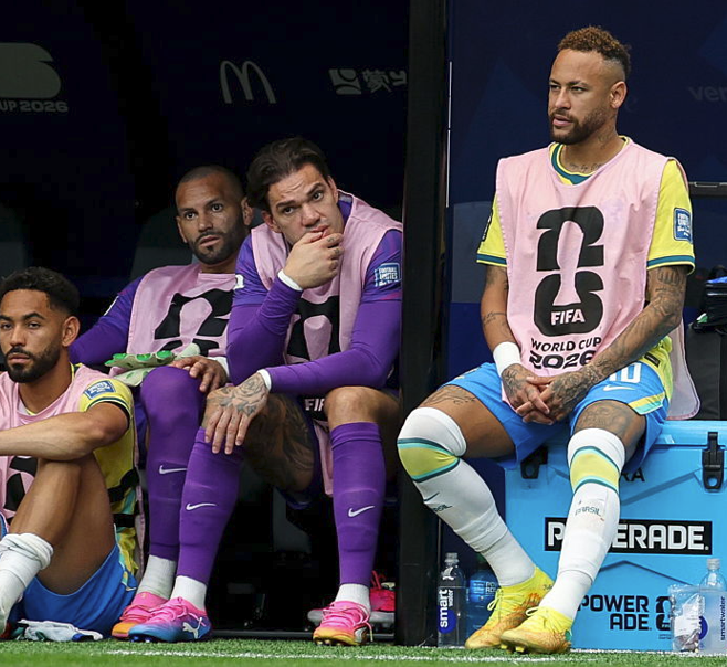 An bhfuil tú i do shuí nuair a bhíonn a fhios agat gur cheart duit a bheith gníomhach, cosúil leis an imreoir peile Brasaíleach Neymar