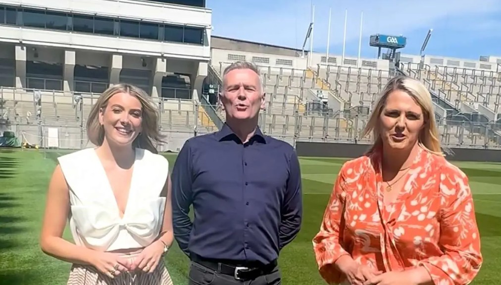 Daithi O Se Jacqui Hurley agus Louise Cantillon. Pictiur RTE a hAon 1 1